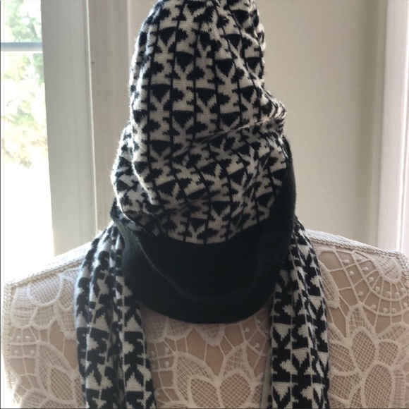 Preloved Michael Kors beanie and scarf main image 2
